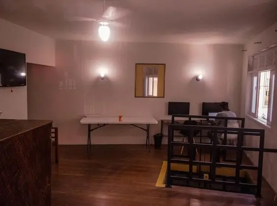 The Backpacker Cat Hostel - Lobi