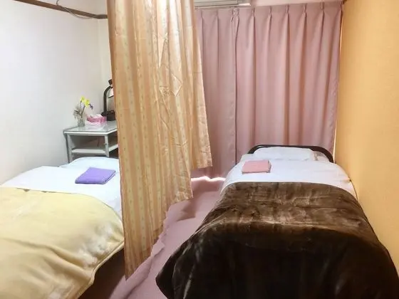 Backpackers DORMS MIWA - Hostel - Oda