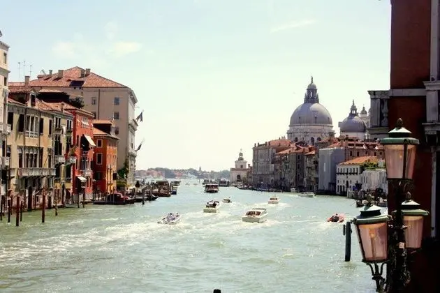 Backpackers house venice