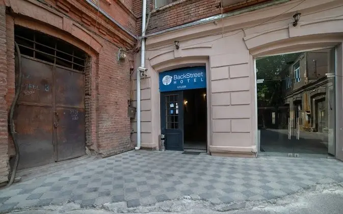 Backstreet Hotel