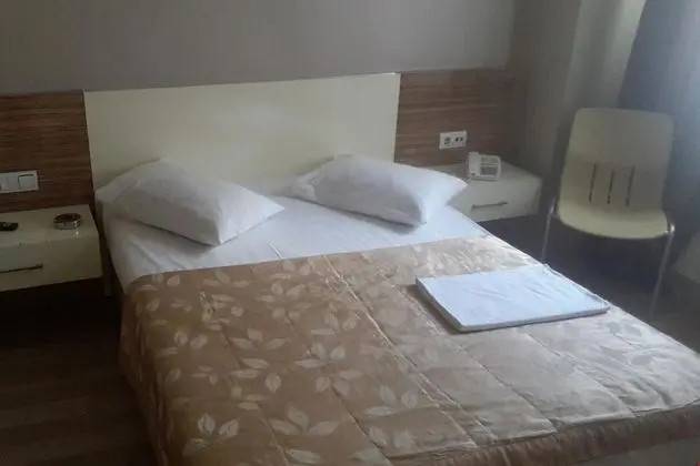 Bade 3 Otel - Genel