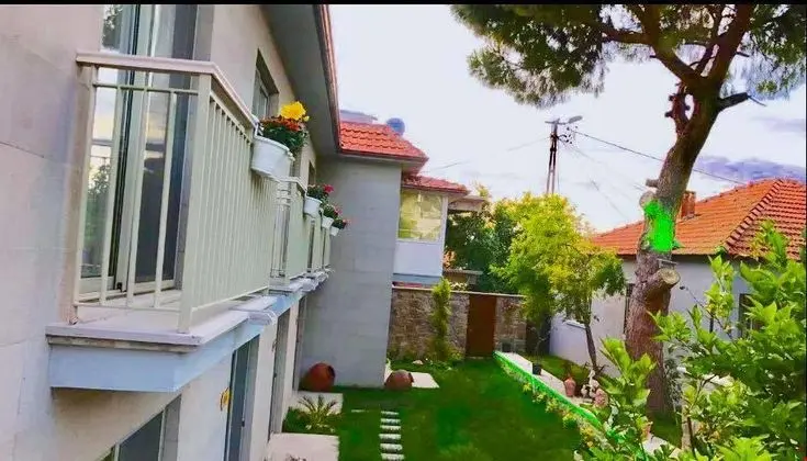 Bademli Garden Suit