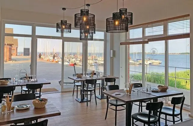 Bades Huk Marina Hotel - Yerinde Yemek