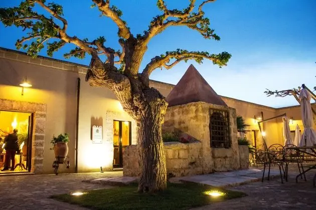 Baglio Oneto dei Principi di San Lorenzo