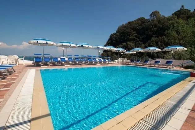 Hotel Bagnitiello - Havuz