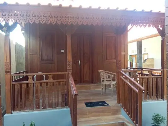Bagoesfull Homestay