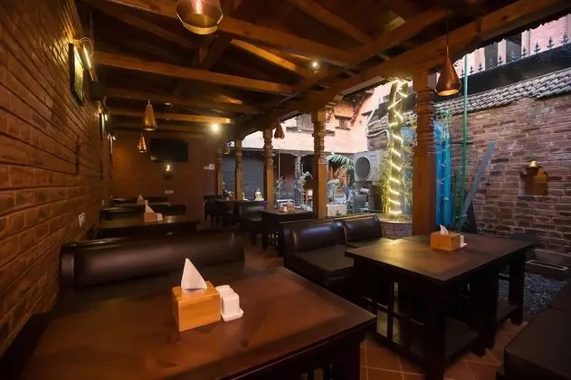 Hotel Baha Restaurant and Cafe - Yerinde Yemek