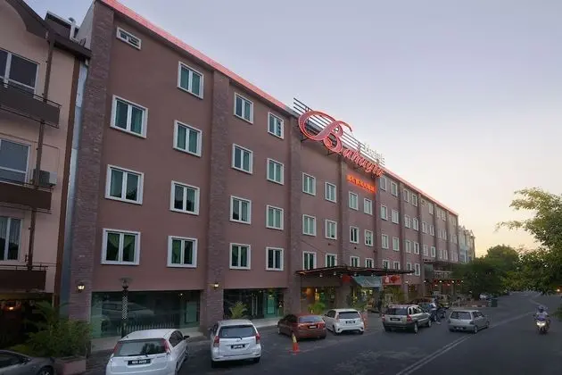 Hotel Bahagia - Dış Mekan