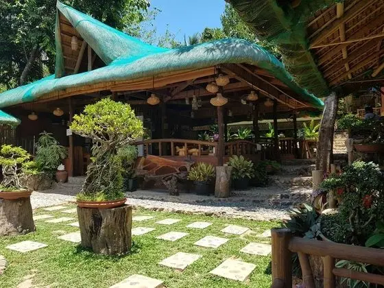 Bahay Kawayan Backpackers Inn