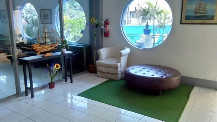 Bahay ng Lahat - Lobi