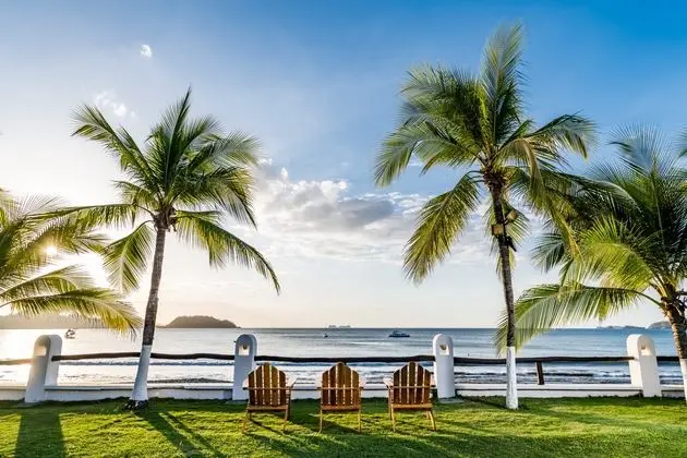 Bahia del Sol Beachfront Boutique Hotel