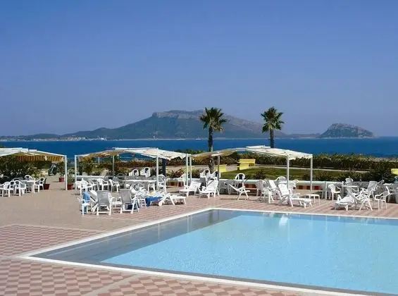 Hotel Baia Aranzos - Havuz