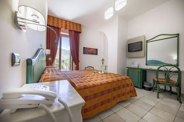 Hotel Baia Del Capitano - Oda