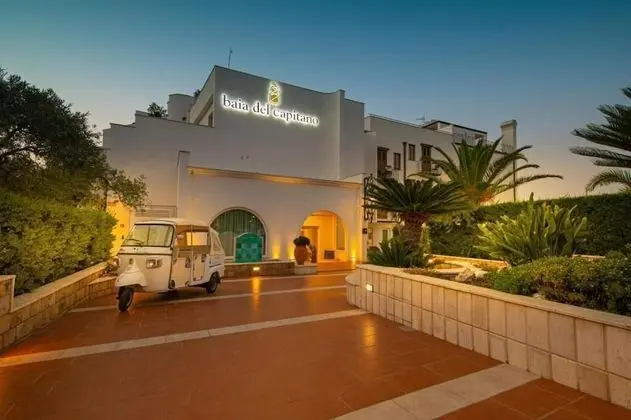 Hotel Baia Del Capitano - 1