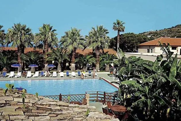 Baia Delle Sirene Beach Resort