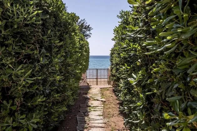 Baia Delle Sirene in Noto