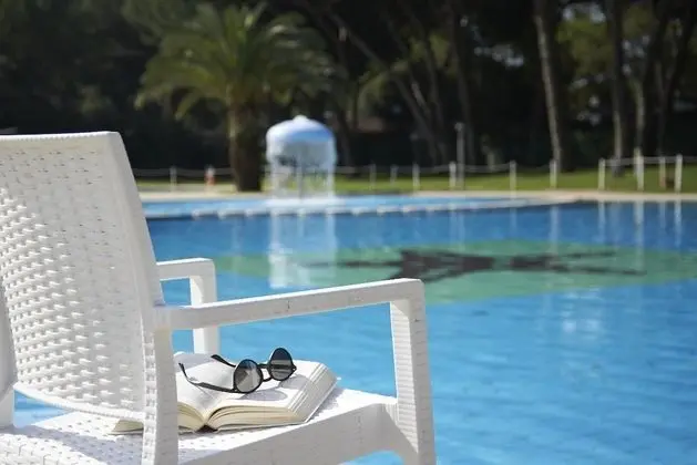 Baia Domizia Camping Village - Havuz