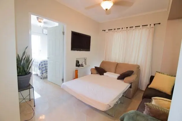 The Bailey's New Kingston Suites - Dış Mekan
