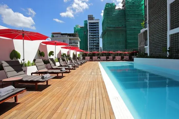 Baitong Hotel & Resort Phnom Penh - Plaj