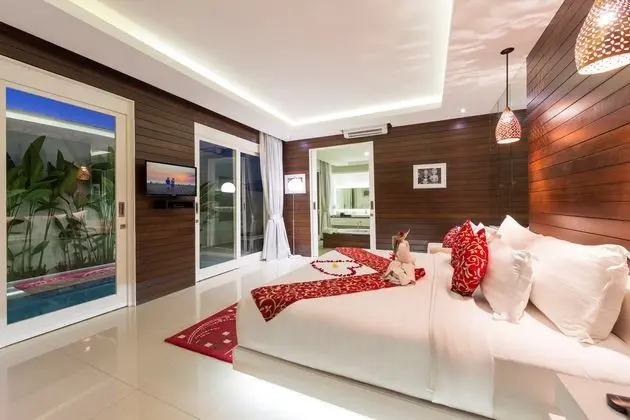 Bajra Bali Villa Seminyak - Oda