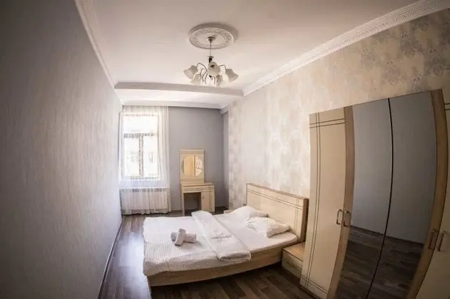 Bakuvi Tourist Apartment B098