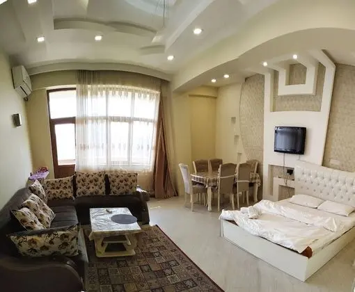 Bakuvi Tourist Apartment B236