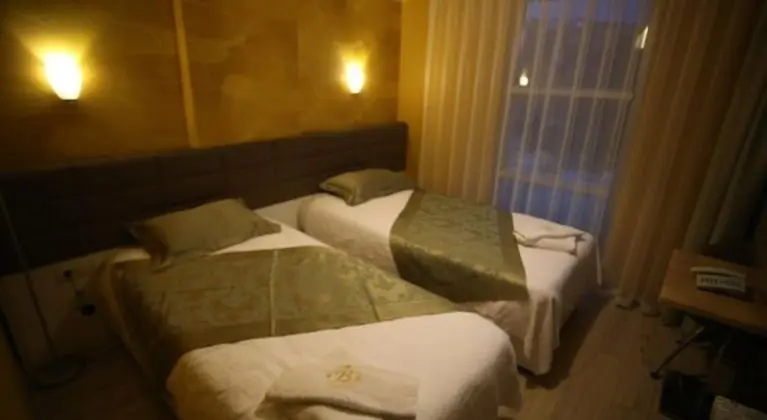 Bal Otel - Genel