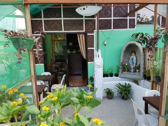 Balai Flordeliza Guest House