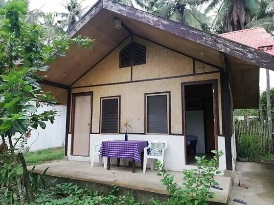 Balay Cuyonon Eco Lodge