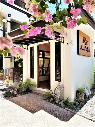 Balay Ni Manuel Ken Maria - Lobi