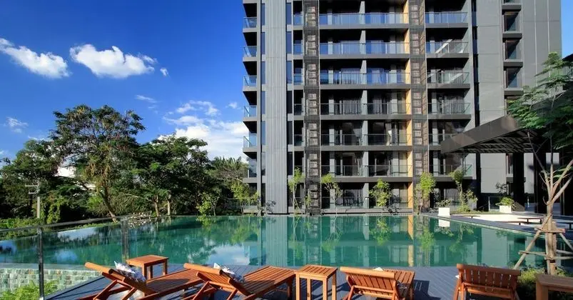 Balcony Seaside Sriracha Hotel & Serviced Apartments