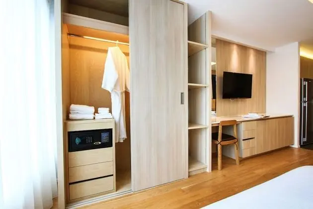 Balcony Seaside Sriracha Hotel & Serviced Apartments - Oda