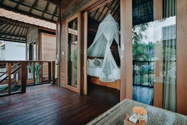 Bale Gede Nusa Lembongan - Oda