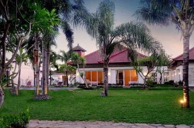 Bali Breezz Hotel