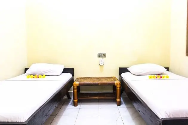 Bali Manik Beach Inn - Oda