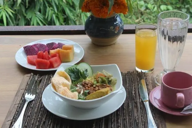 Bali Manwarsa Guest House - Yerinde Yemek