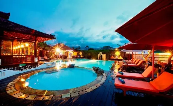 Bali Taman Lovina Resort & Spa Suites - Havuz