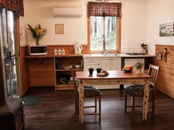 Balingup Heights Hilltop Forest Cottages - Mutfak