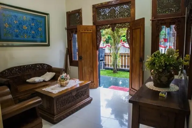 BaliOmah Guesthouse Jogja - Hostel - Lobi