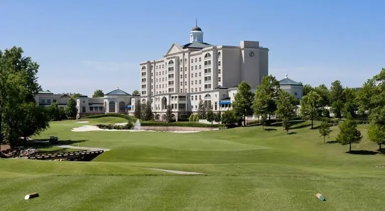 The Ballantyne, a Luxury Collection Hotel, Charlot
