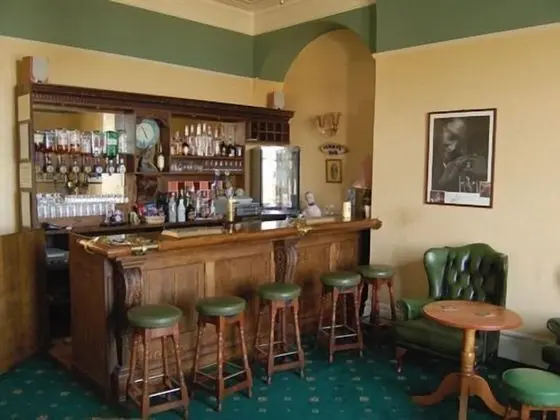 Balmoral Hotel - Bar