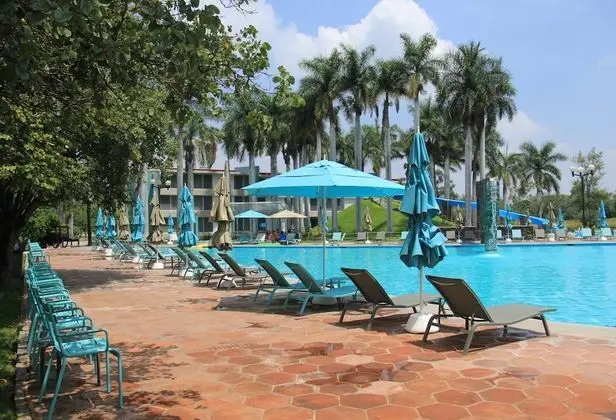 Hotel Balneario Parque Acuático La Caldera
