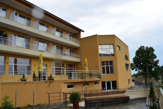 Balneo Hotel Bozhur