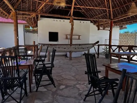 Balungi Bungalow & Restaurant - Yerinde Yemek