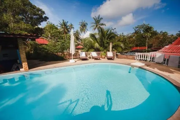 Bamboo Hideaway Samui Resort - Havuz