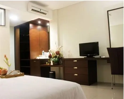 Bamboo Inn Hotel & Cafe
