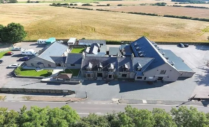 Ban Car Hotel