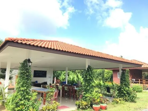 Ban Suan Kru Kob