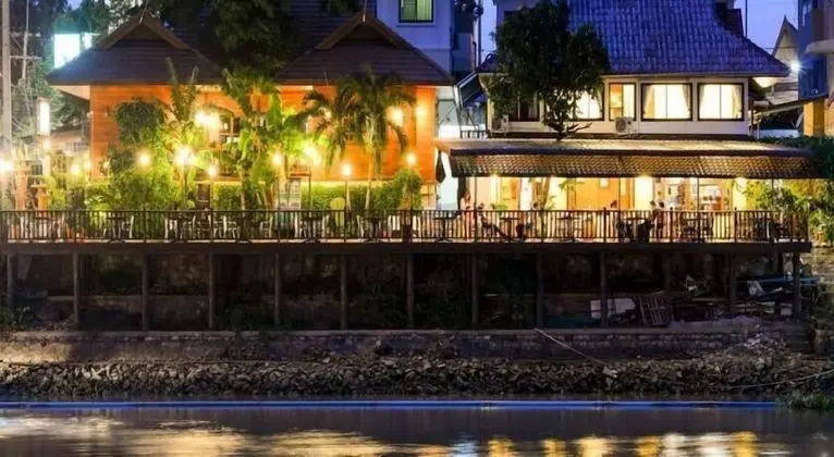Ban U Thong Accommodations - Havuz