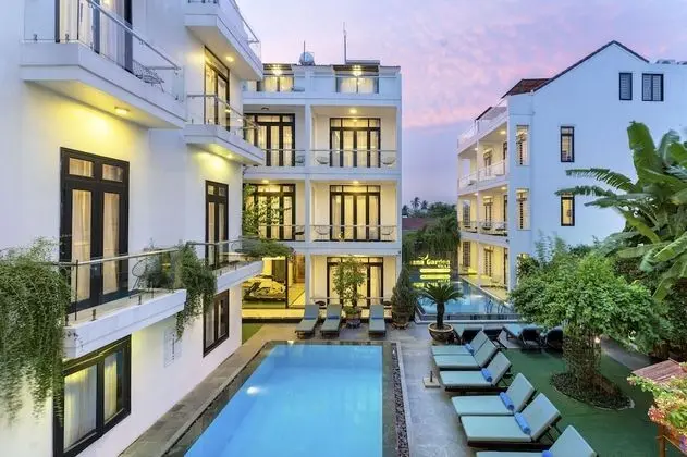 Banana Garden Villa - Havuz